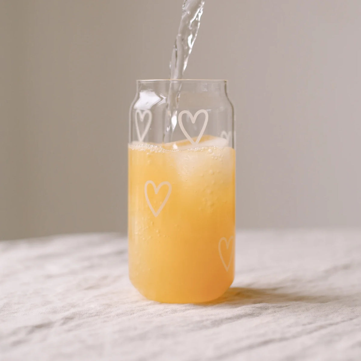 Eulenschnitt Trinkglas Herzen (500 ml) – Das perfekte Sommerglas in Dosenform