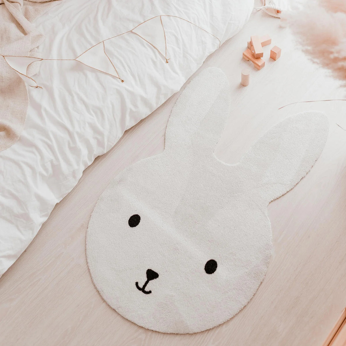 Waschbarer Kinderteppich Hase