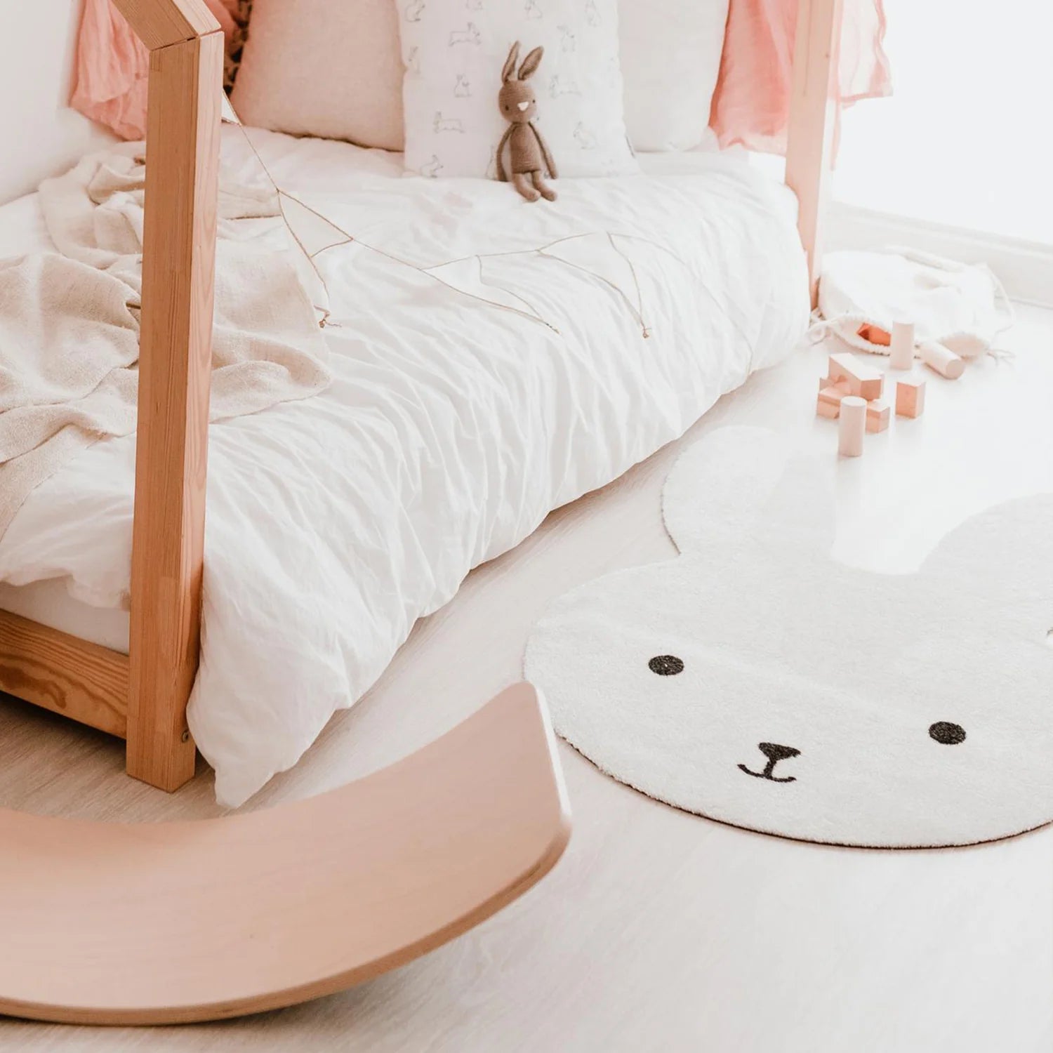 Waschbarer Kinderteppich Hase