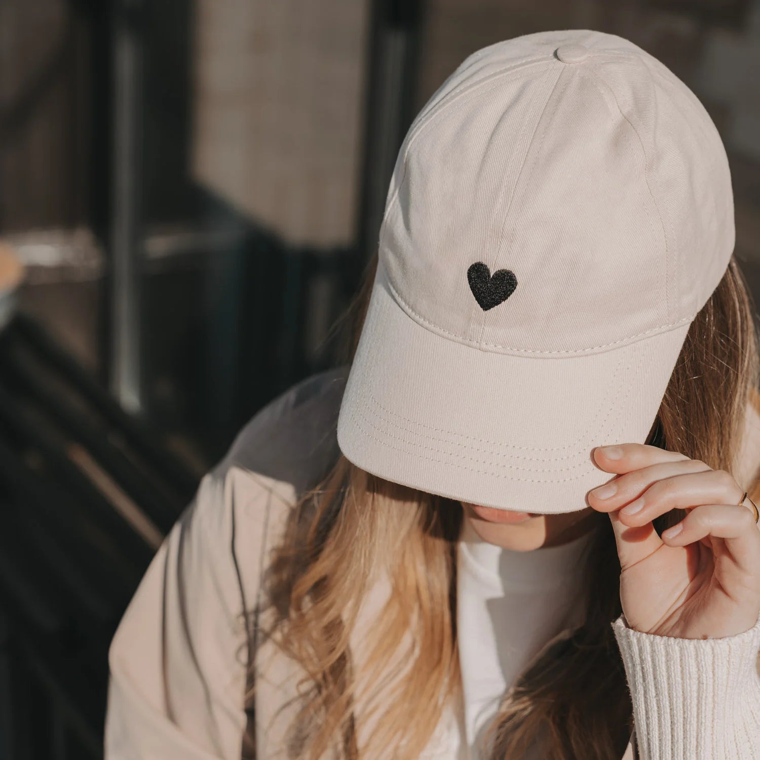 Cap beige Herz