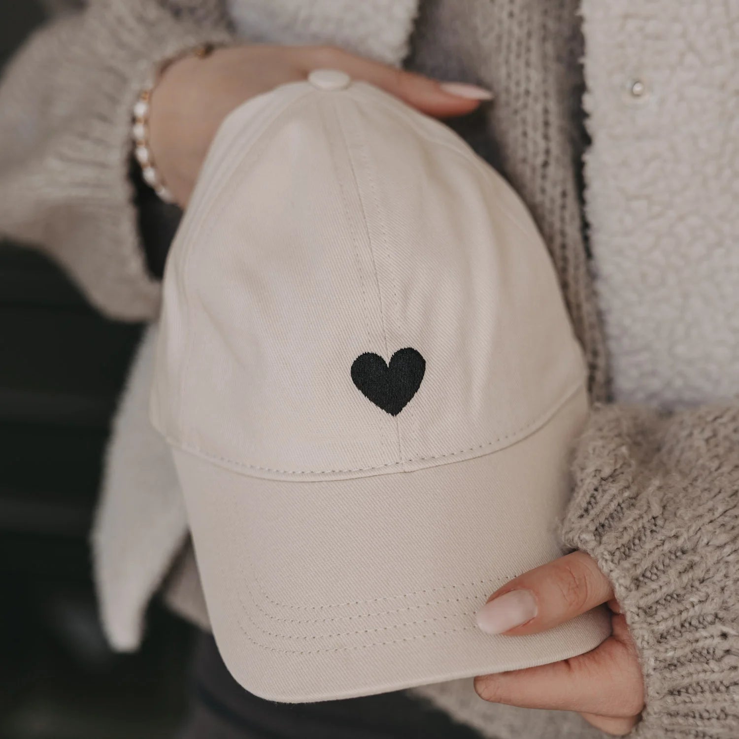 Cap beige Herz