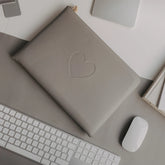Laptoptasche Herz Grau von Eulenschnitt