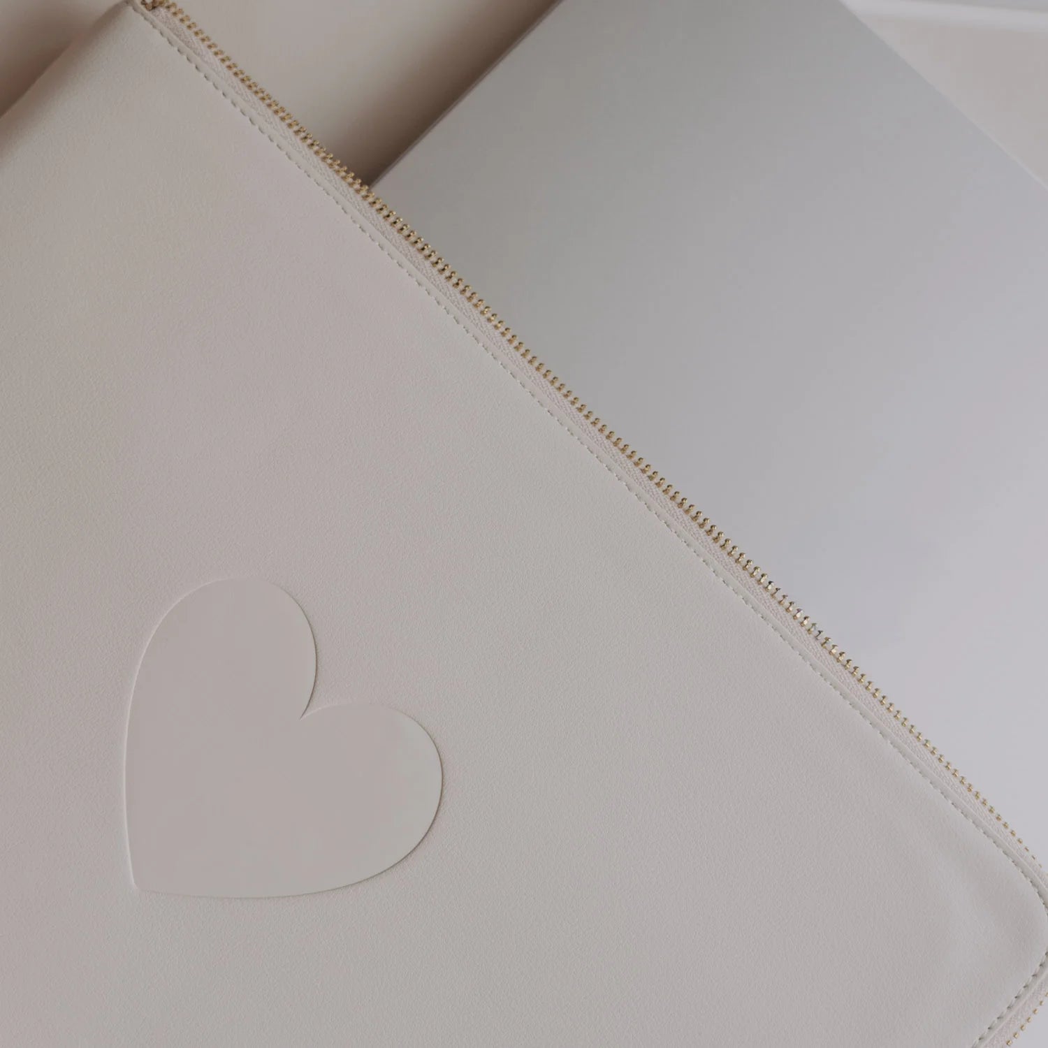 Laptoptasche Herz Creme von Eulenschnitt